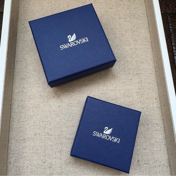 Swarovski Mickey Mouse Pendant Necklace and Earring Set - Picture 7 of 14